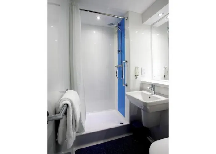 Travelodge London Chessington Tolworth Kingston upon Thames 